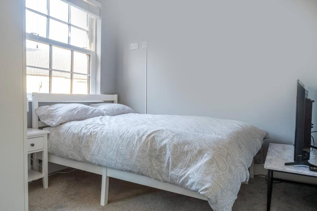 No6 - - Elegant Townhouse - Location Apartment *