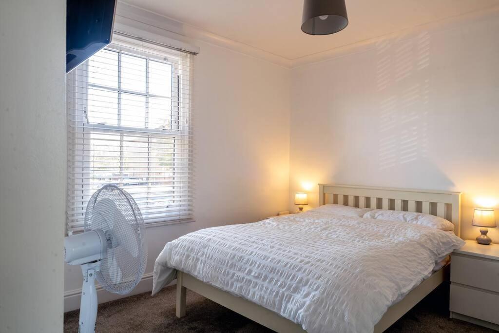 Apartment No6 - - Elegant Townhouse - Location *